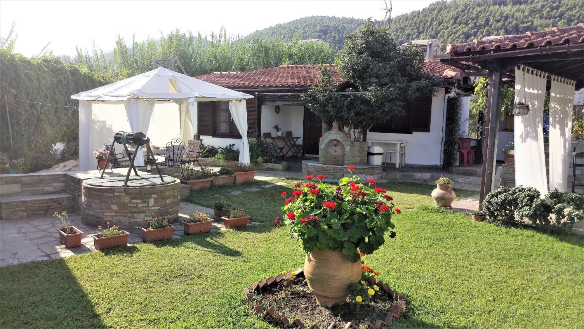 Jenny'S Garden Apartment Vourvourou Bagian luar foto
