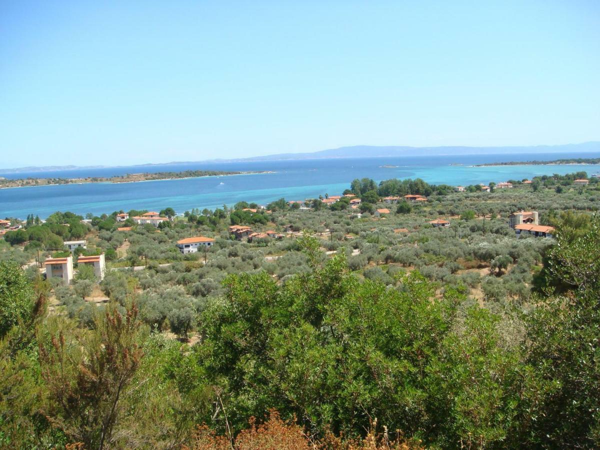 Jenny'S Garden Apartment Vourvourou Bagian luar foto