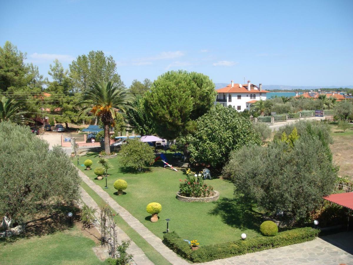 Jenny'S Garden Apartment Vourvourou Bagian luar foto